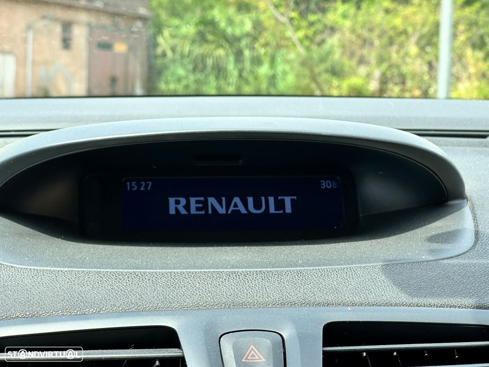 Renault Mégane 1.5 dCi Dynamique S SS - 13