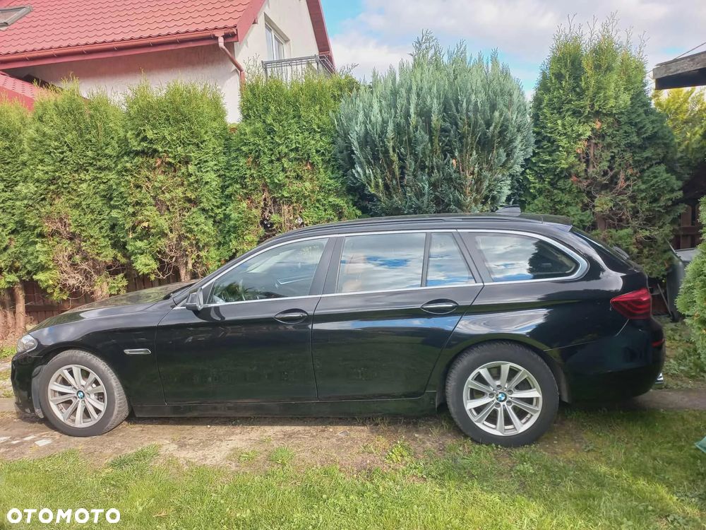 BMW Seria 5 520d Luxury Line - 9
