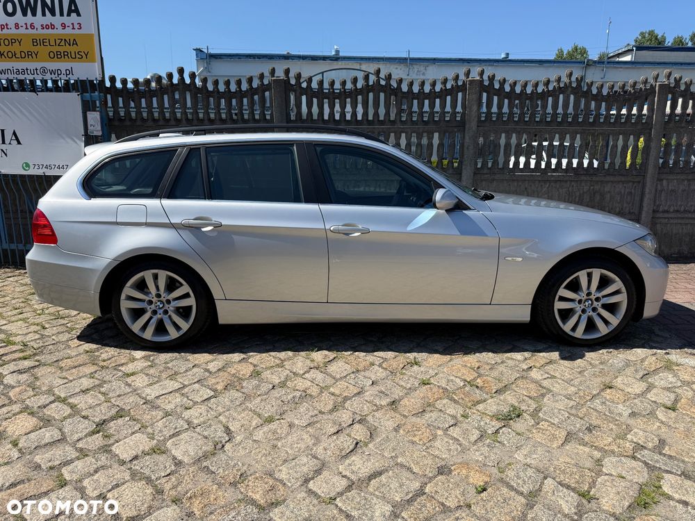 BMW Seria 3 325i - 8