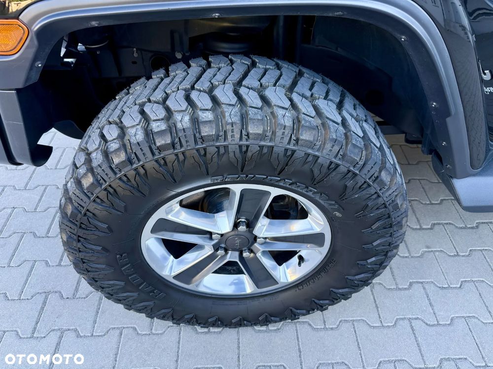 Jeep Wrangler Unlimited GME 2.0 Turbo Sahara - 34