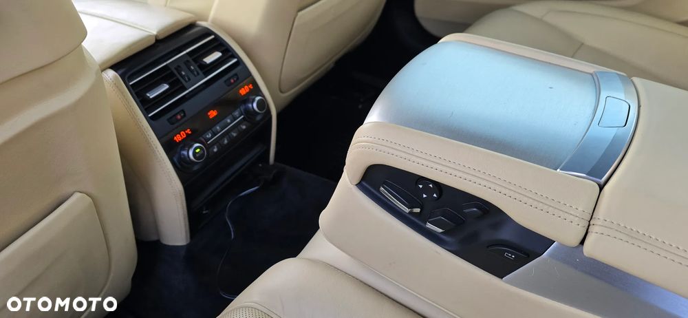 BMW Seria 7 730d Edition Exclusive - 19