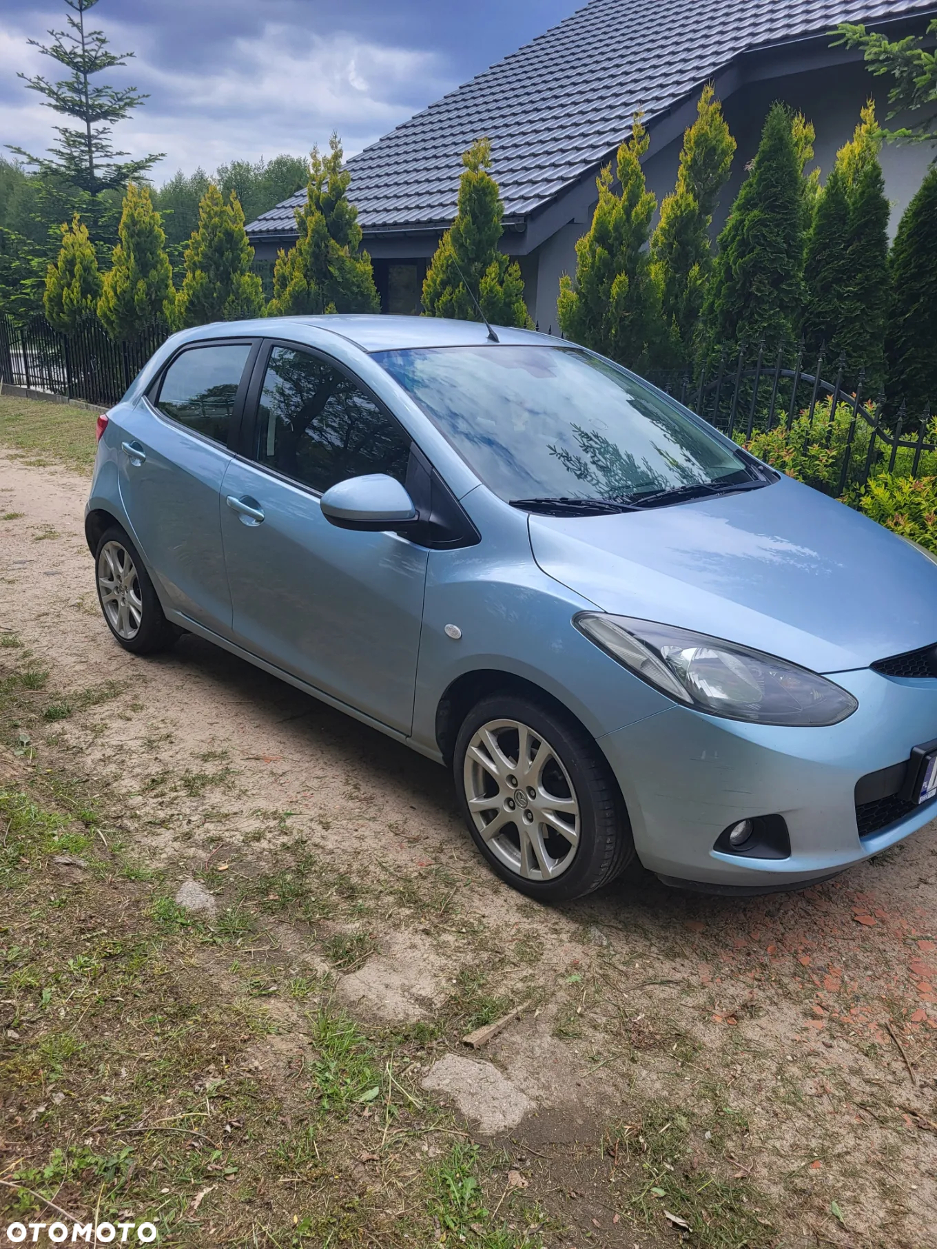 Mazda 2 - 4
