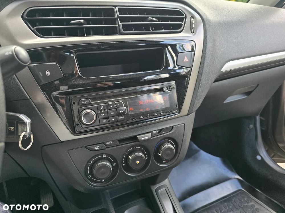 Peugeot 301 1.6 HDi Active - 21
