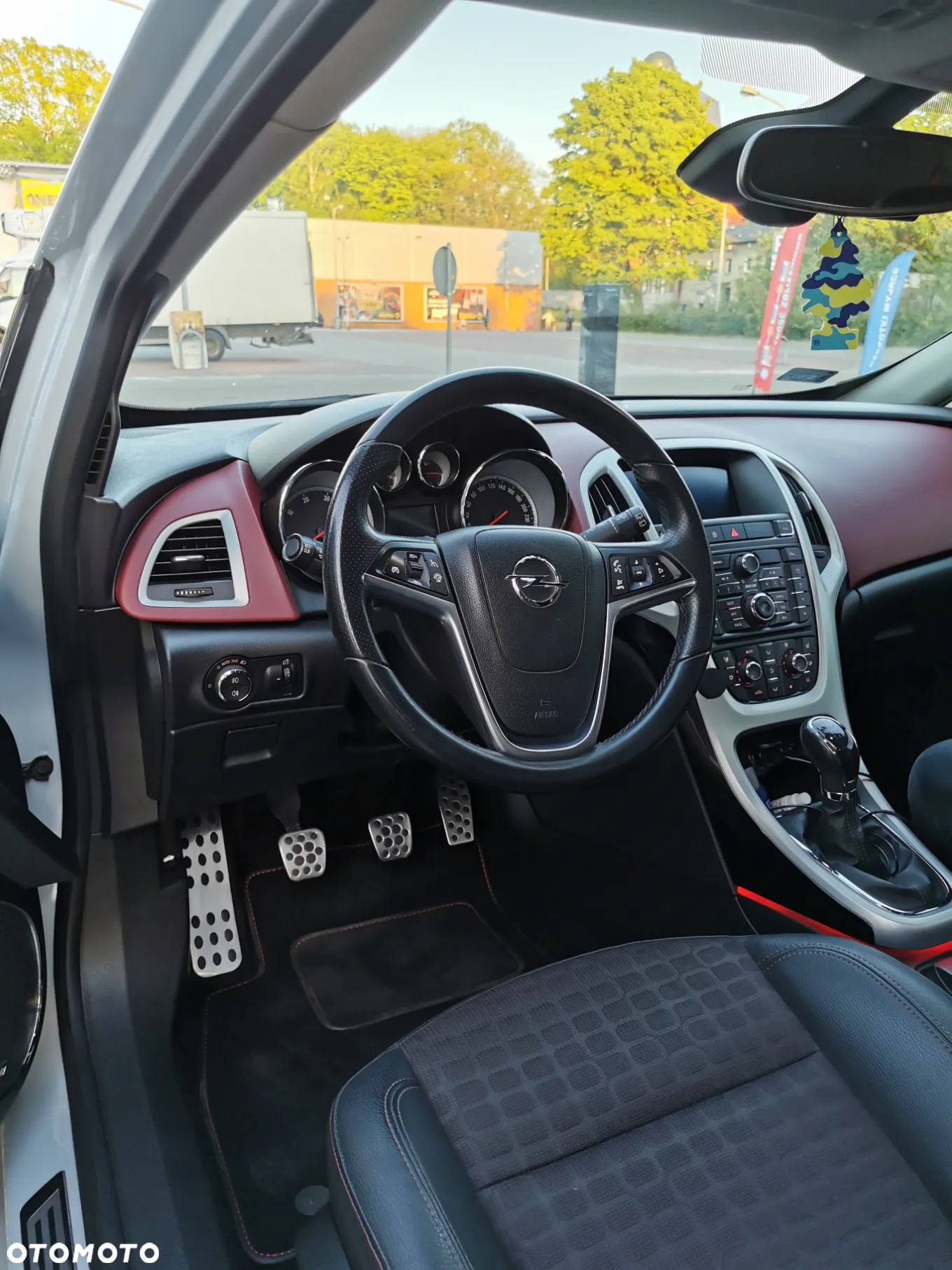Opel Astra IV GTC 2.0 CDTI Sport S&S - 20