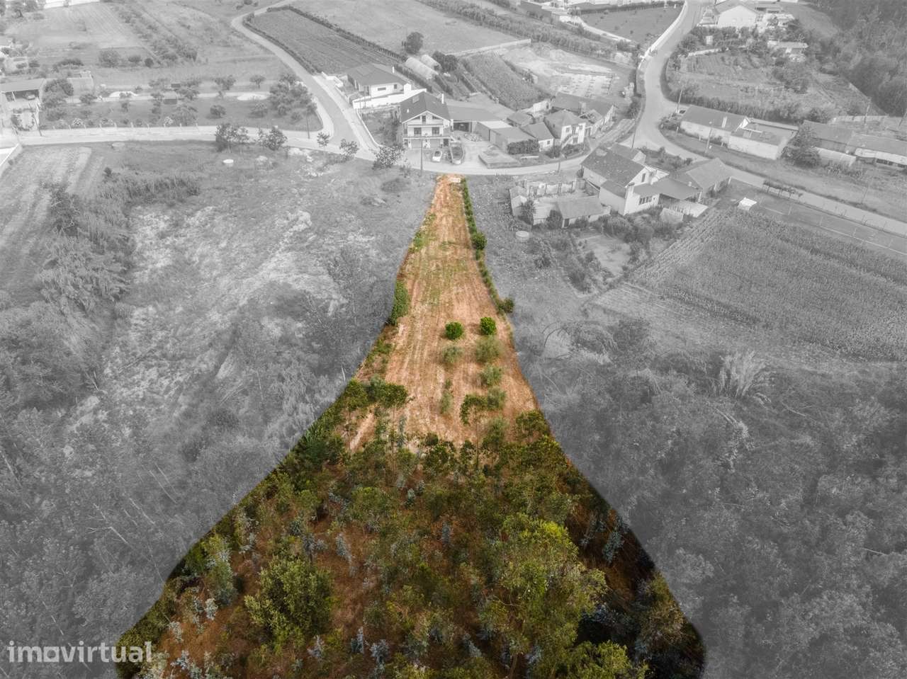 Lote de Terreno com Projeto Aprovado para Moradia T3 Unifamiliar - Grande imagem: 2/36