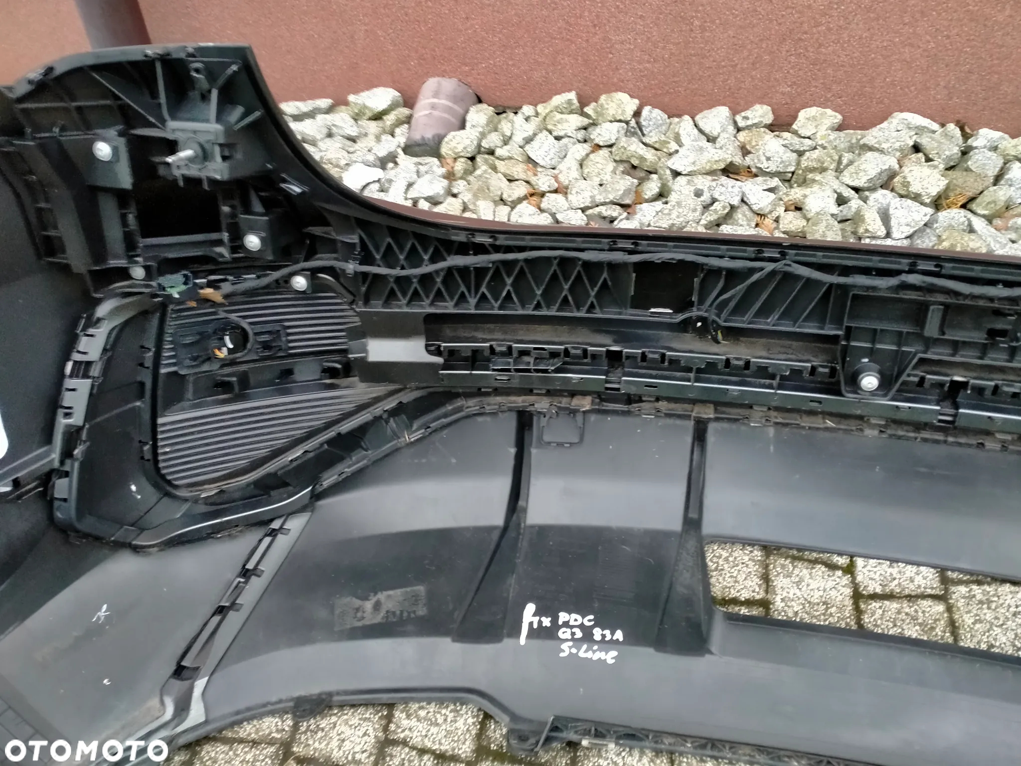 Audi Q3 83A S-LINE / Zderzak Tył Tylny / 4 PDC / Kompletny / ORYGINAŁ - 10