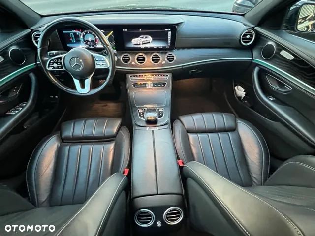 Mercedes-Benz Klasa E 300 d T 9G-TRONIC AMG Line - 19