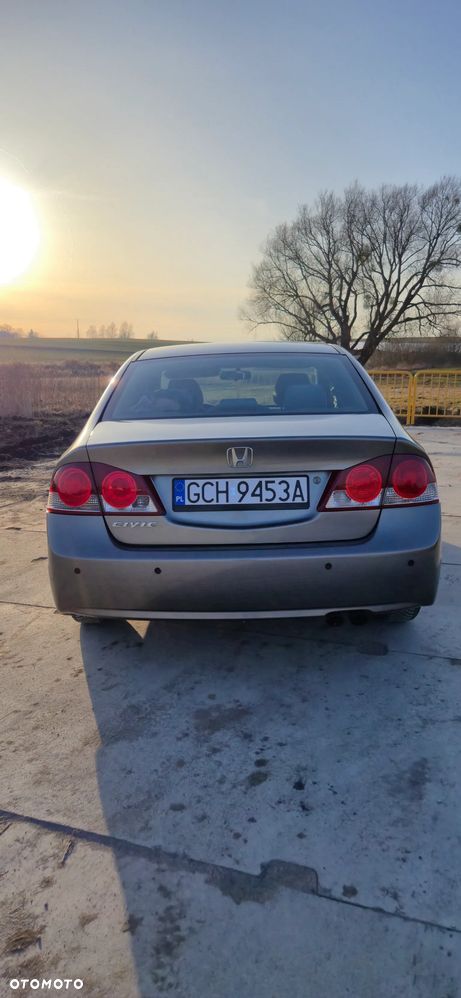 Honda Civic 1.8 Comfort - 19