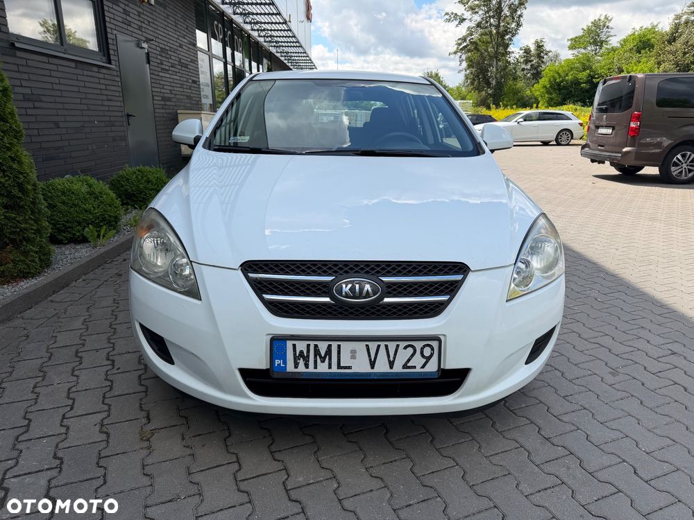 Kia Ceed 1.4 Comfort - 2