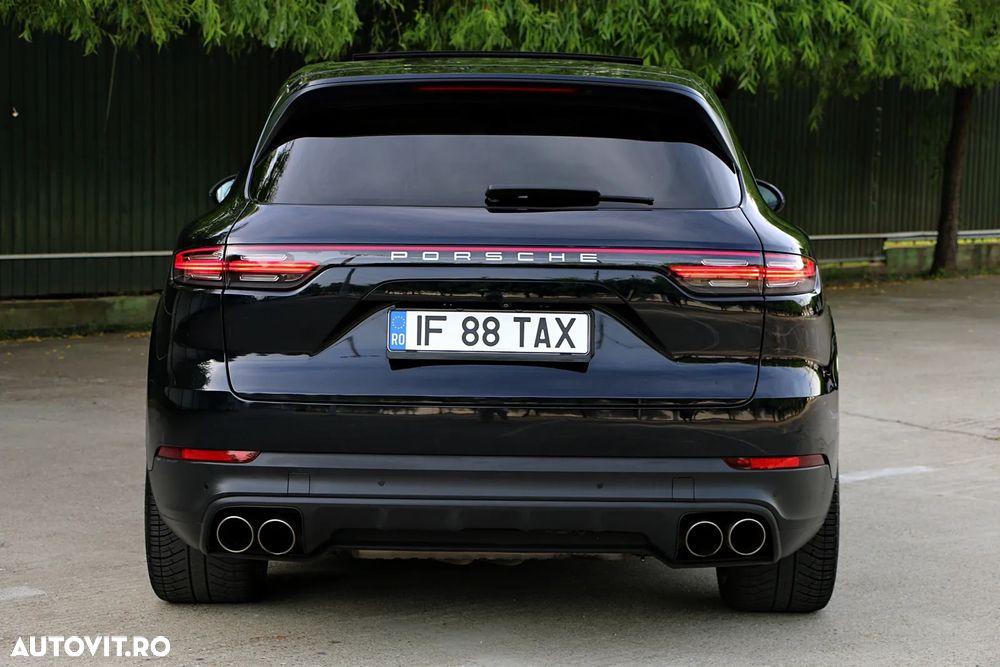 Porsche Cayenne S - 14