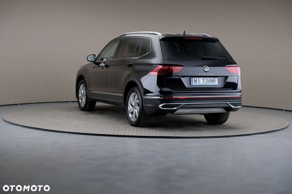 Volkswagen Tiguan Allspace 2.0 TSI 4Mot Elegance DSG - 2