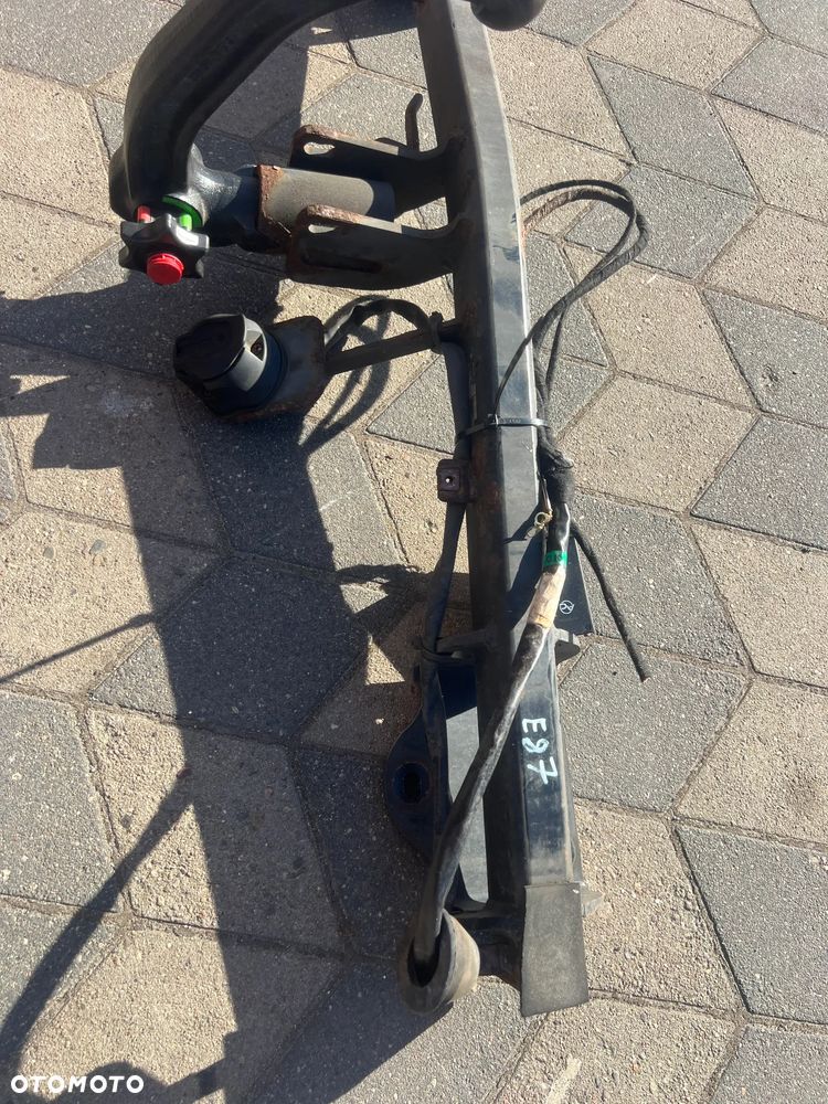 BMW E87 HAK HOLOWNICZY - 2