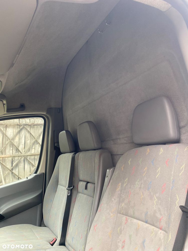 Volkswagen Crafter - 9