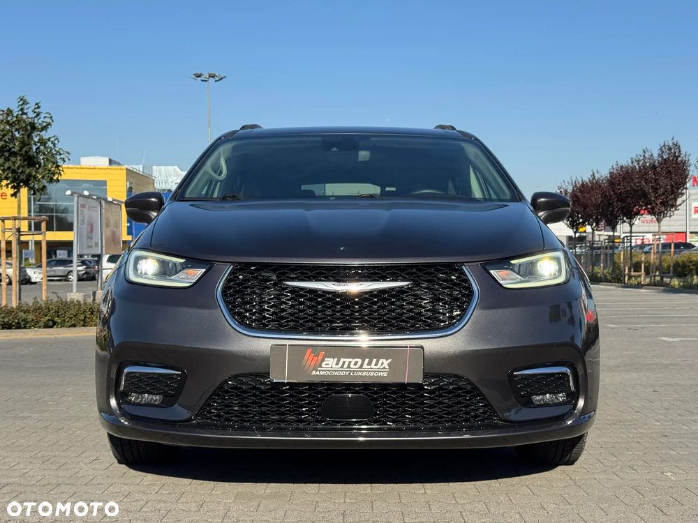 Chrysler Pacifica - 9
