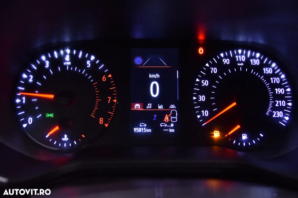 Renault Clio - 10
