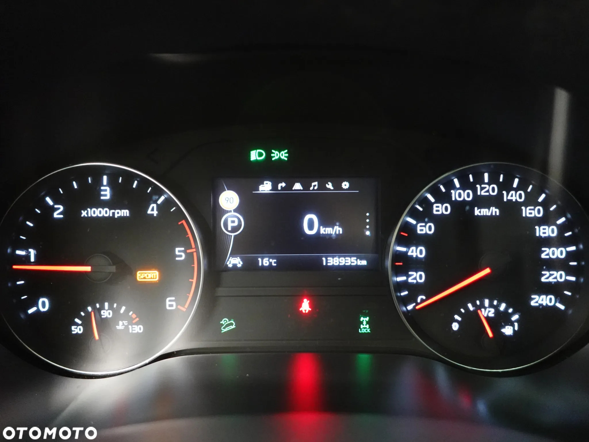 Kia Sportage 2,0 CRDI AWD Platinum - 38