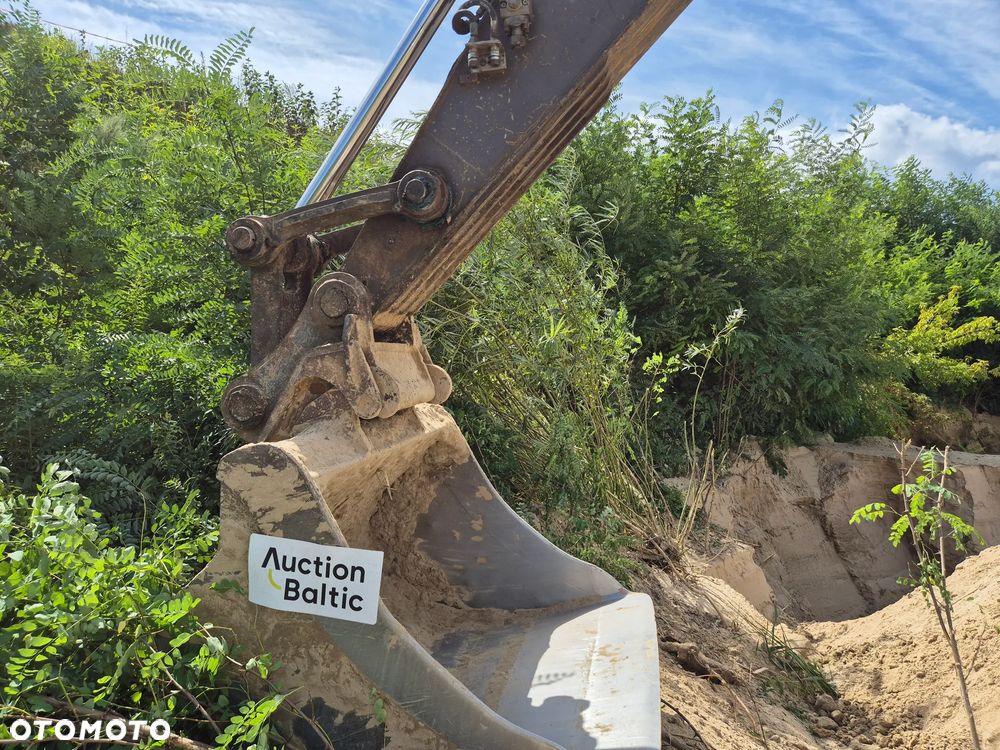 Volvo EC 240 C N L - 2