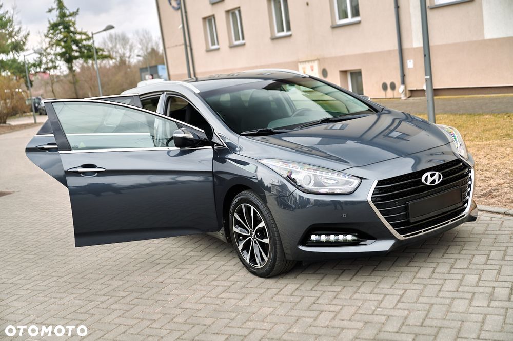 Hyundai i40 Kombi 1.7 CRDi DCT Premium - 19