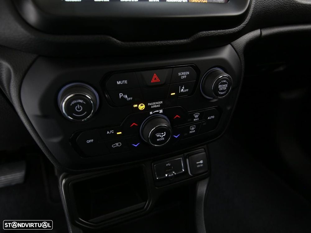 Jeep Renegade - 13