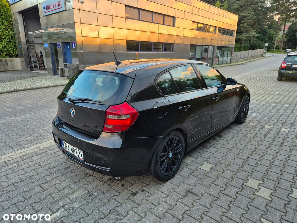 BMW Seria 1 123d DPF Edition Sport - 12