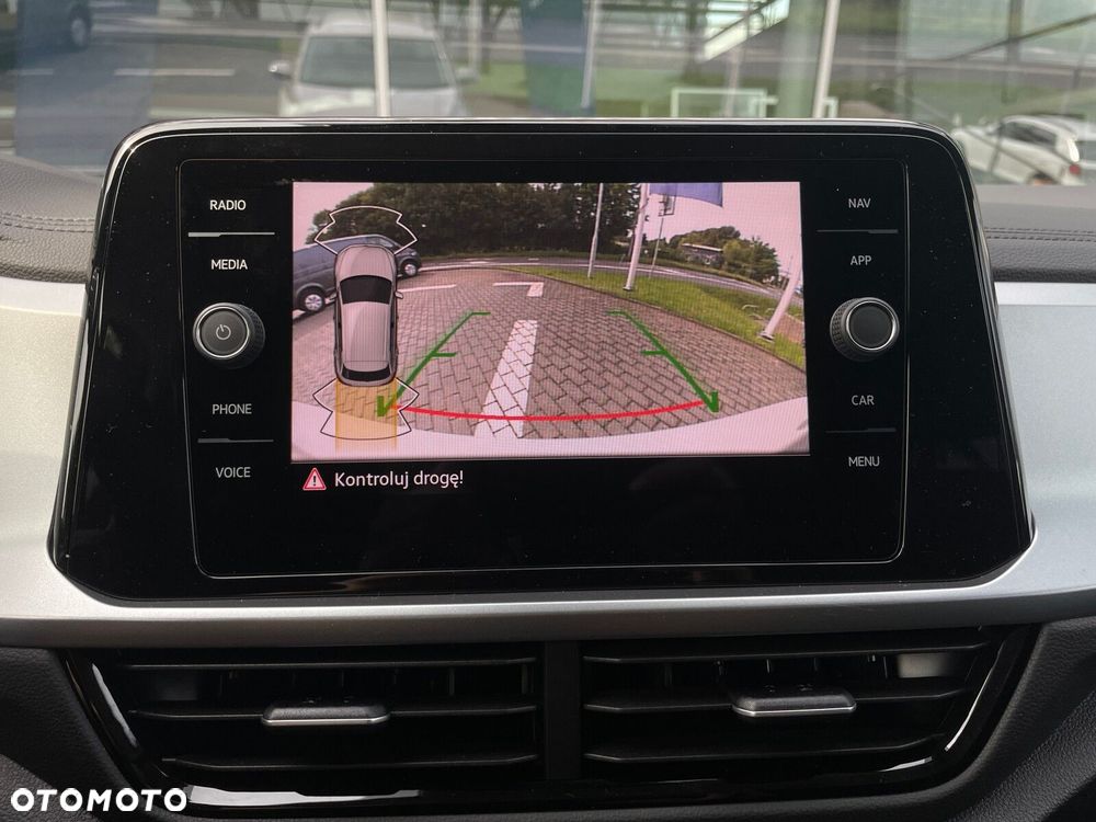 Volkswagen T-Roc 1.5 TSI Life Plus DSG - 23