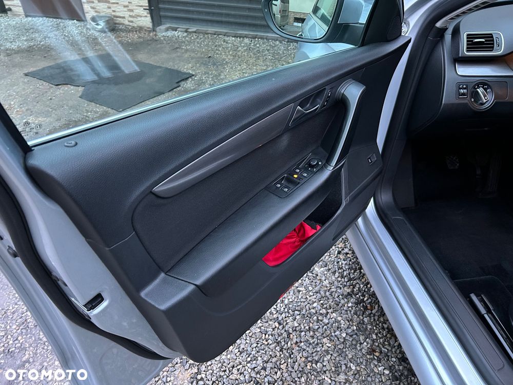 Volkswagen Passat - 7