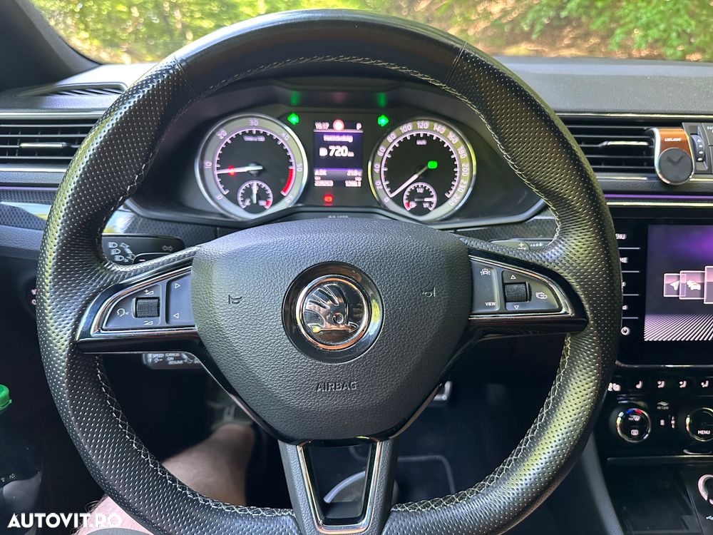 Skoda Superb 2.0 TDI 4x4 DSG Premium Edition - 25