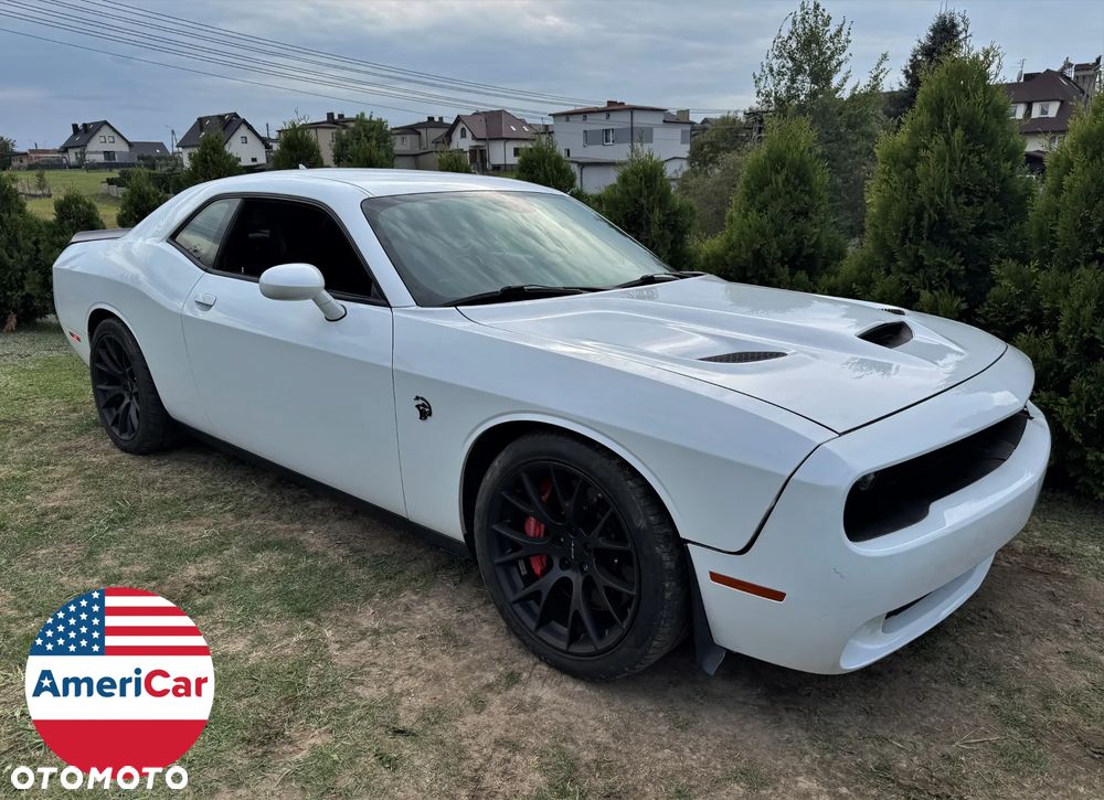Dodge Challenger - 1