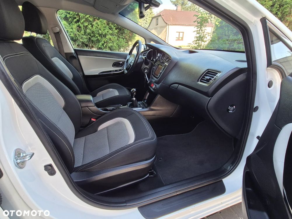 Kia Ceed 1.6 CRDi 128 Platinum Edition - 31