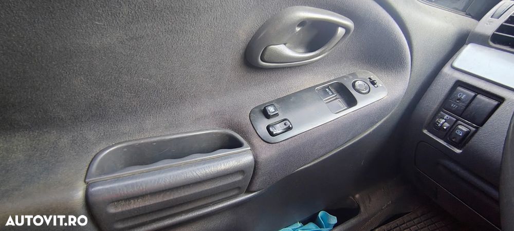 Suzuki Grand Vitara 1.6 A/C - 12