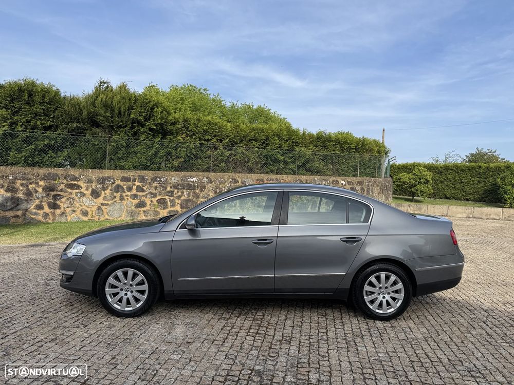 VW Passat 2.0 TDI Highline - 4