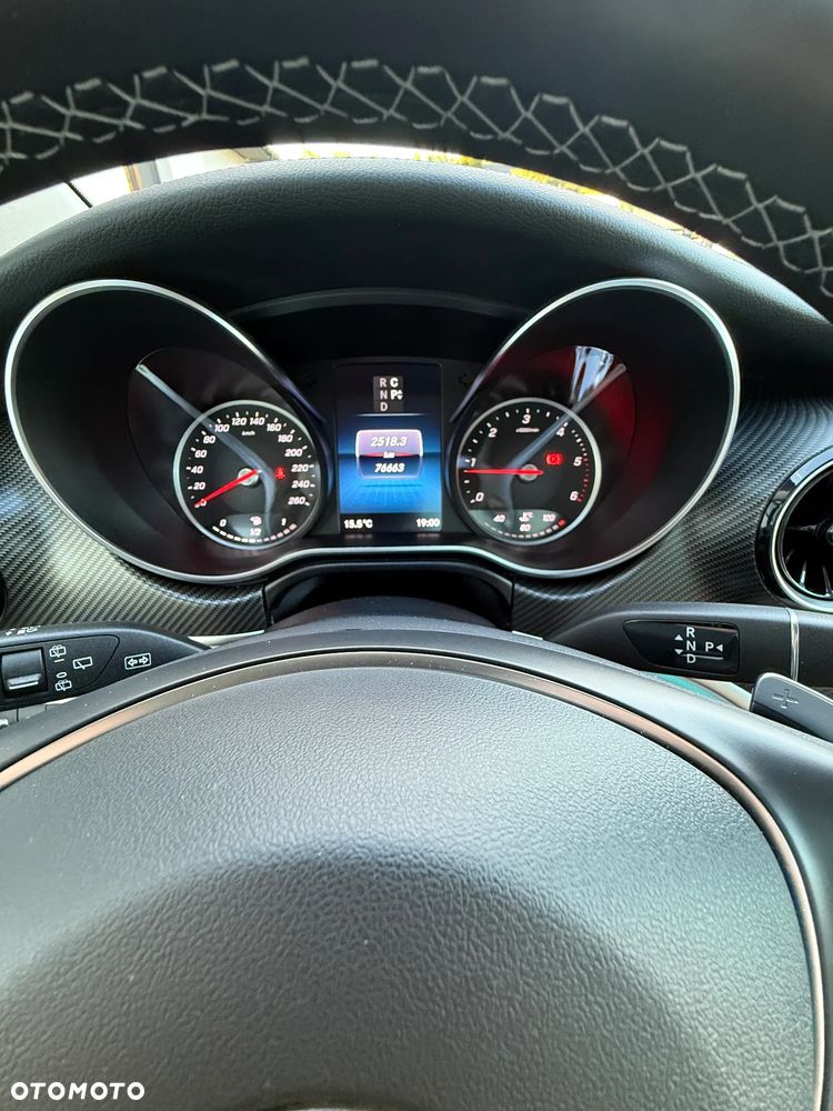 Mercedes-Benz Klasa V 300 d 4-Matic Exclusive 9G-Tronic (d³ugi) - 18