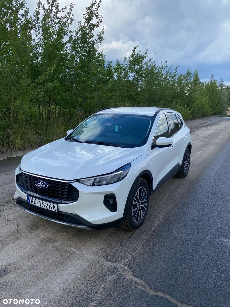 Ford Kuga - 1