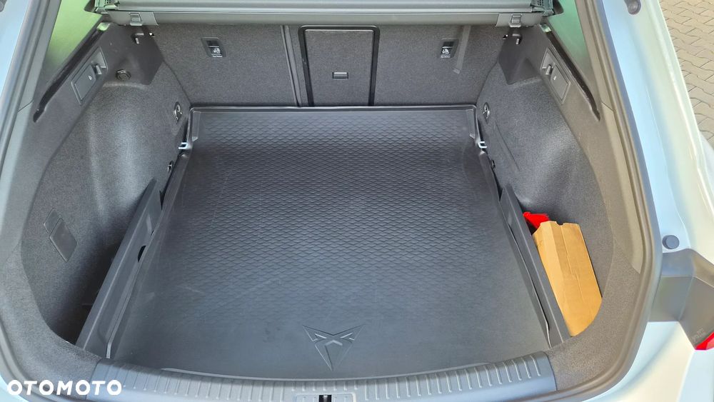 Cupra Leon 1.5 eTSI DSG - 32