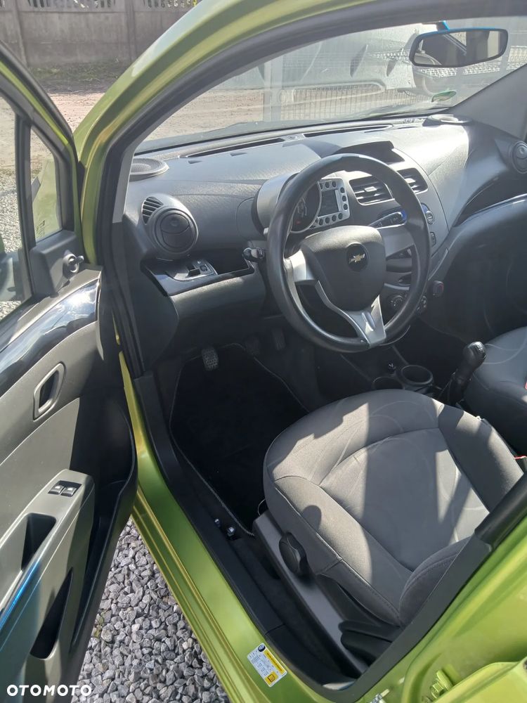 Chevrolet Spark - 14