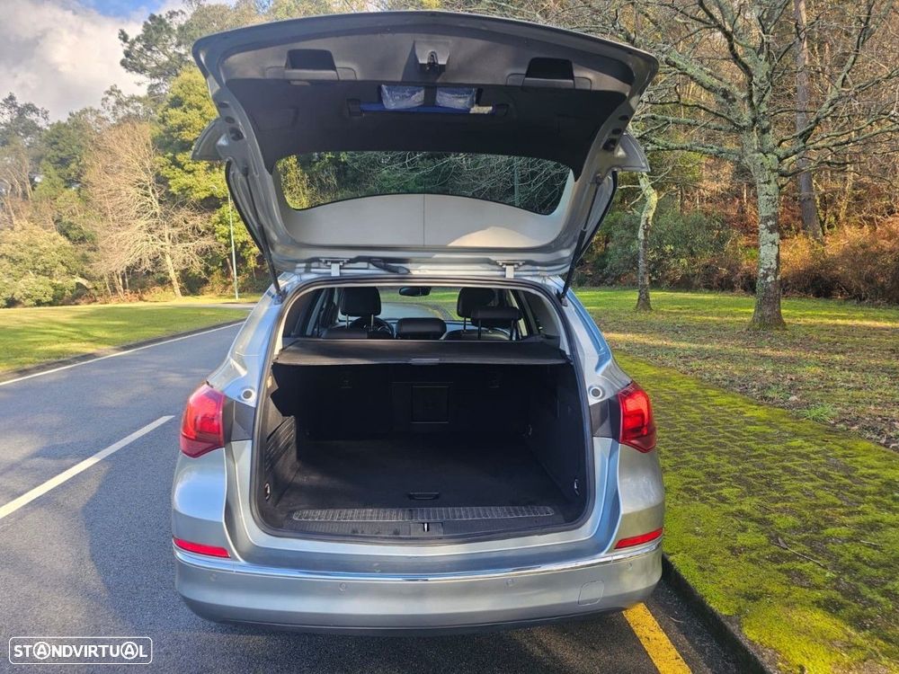 Opel Astra Sports Tourer - 26