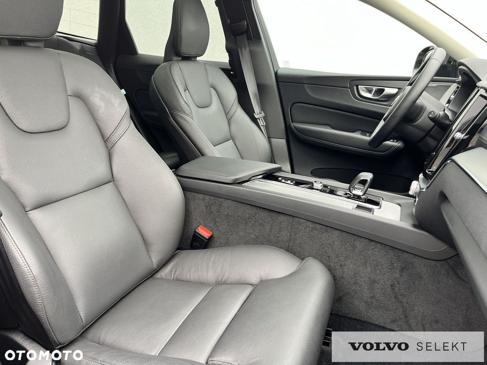 Volvo XC 60 - 33