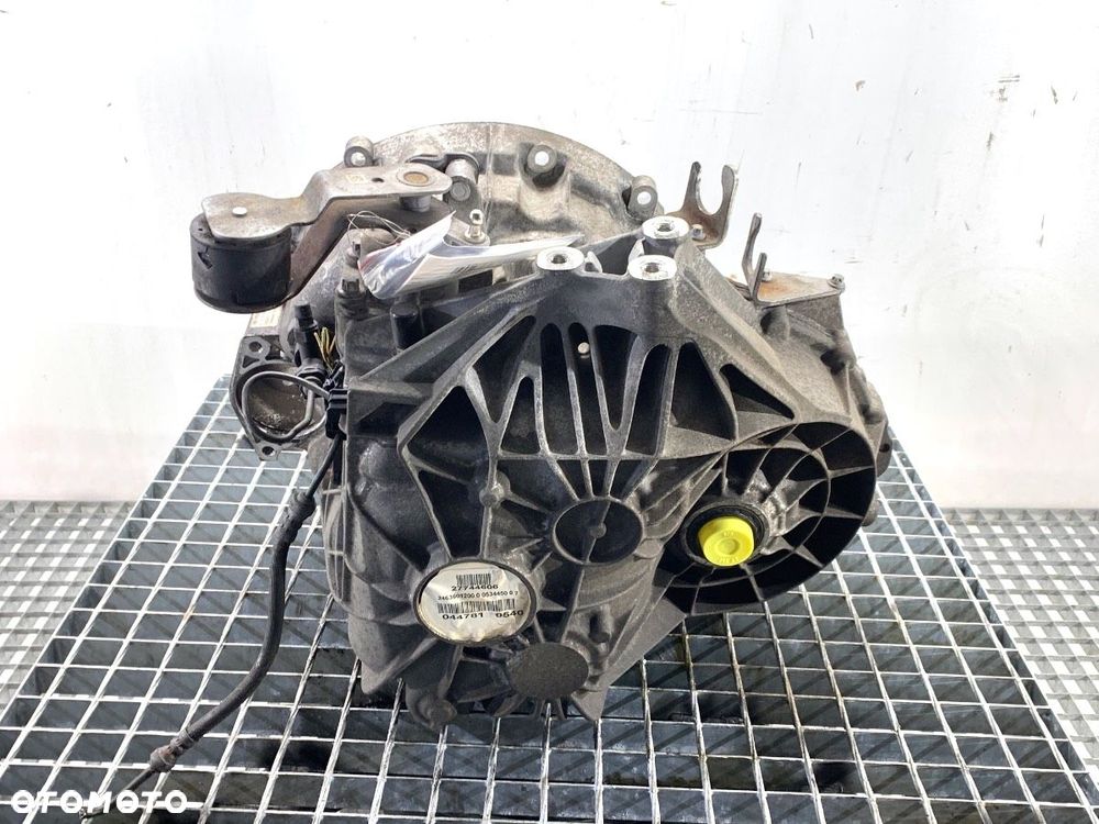 SKRZYNIA BIEGÓW  MERCEDES-BENZ KLASA A (W176) 2012 - 2018 A 180 (176.042) 90 kW [122 KM] benzyna - 3