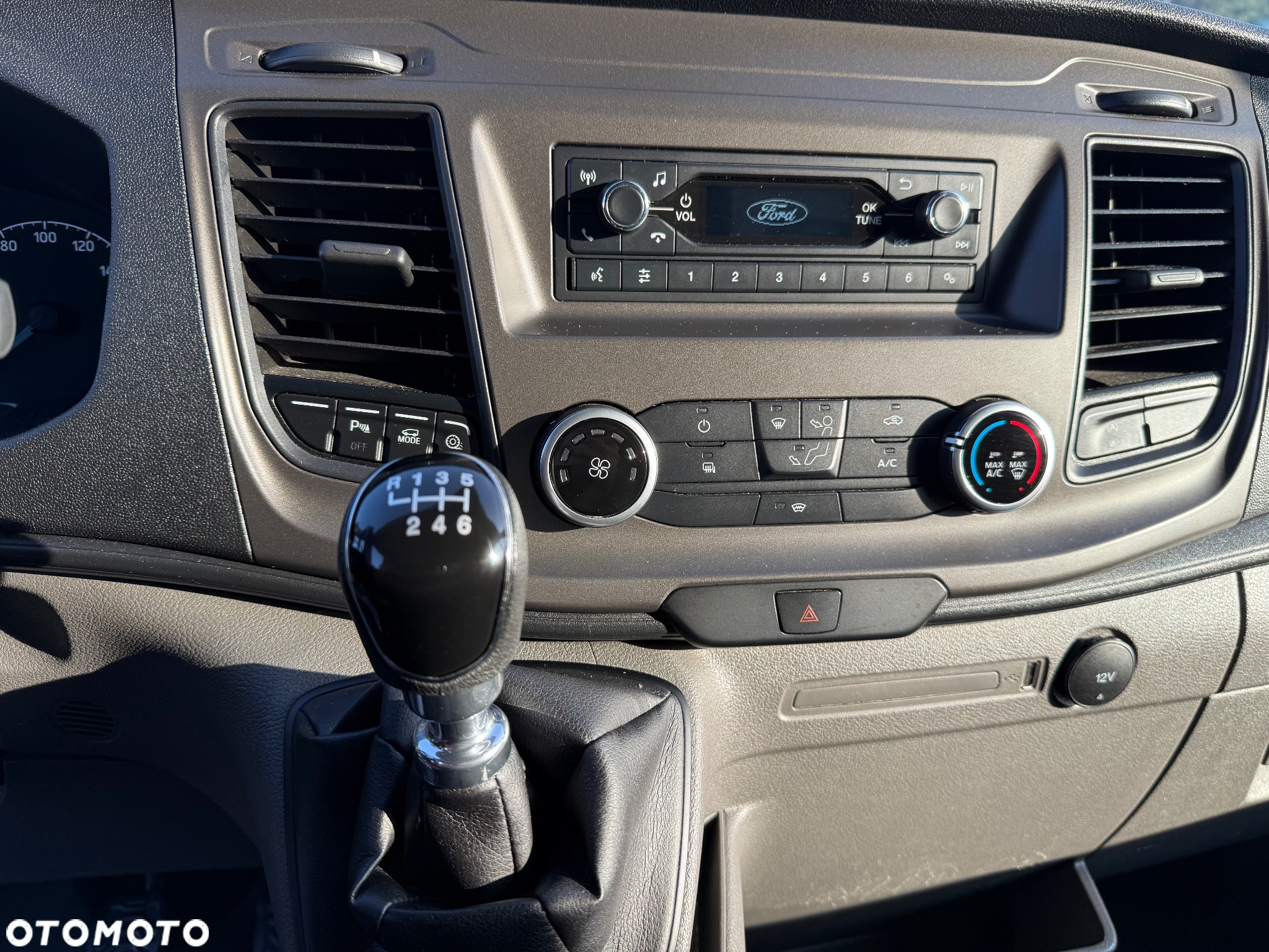 Ford Transit - 19