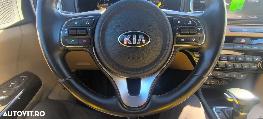 Kia Sportage 2.0 CRDI 184 AWD Aut. Platinum Edition - 34