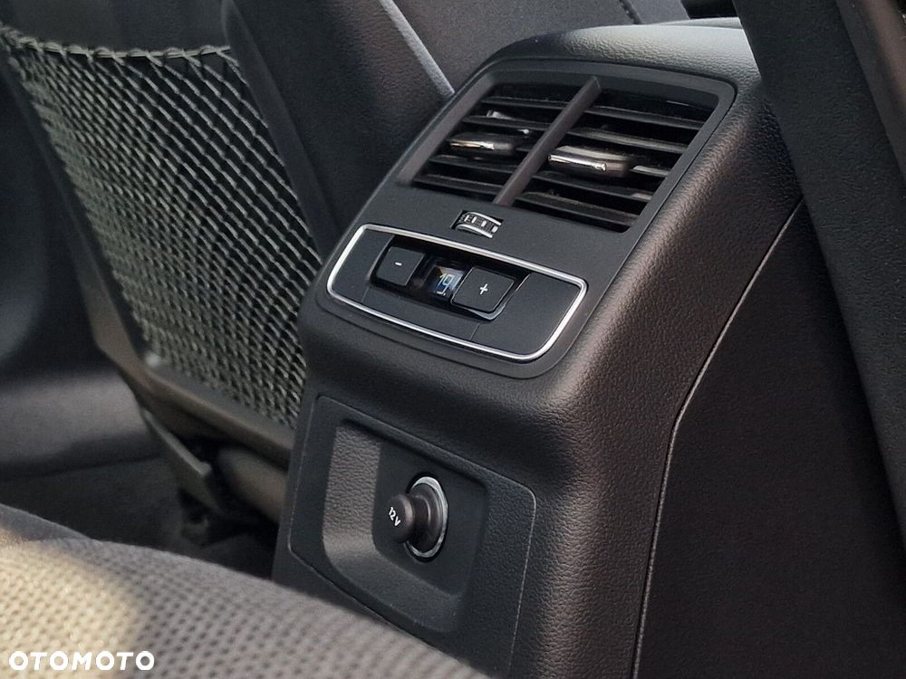 Audi A4 Limousine - 16