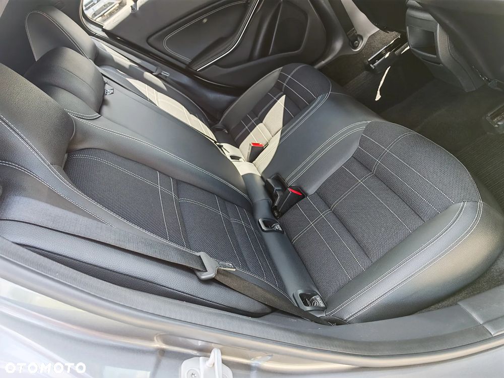 Mercedes-Benz Klasa A 200 CDI (BlueEFFICIENCY) 7G-DCT Style - 17