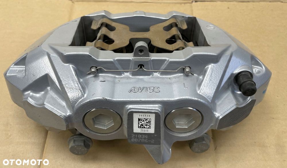 2 MERCEDES C-KLASA W 205 AMG ZACISK HAMULCOWY LEWY PRZÓD - 16