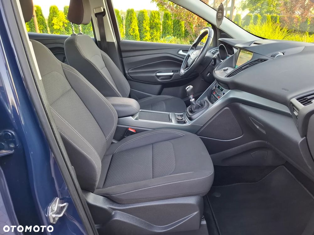 Ford Kuga 1.5 EcoBoost 2x4 Cool & Connect - 39