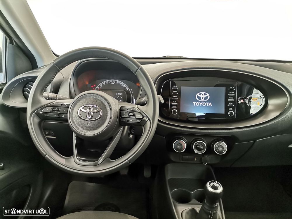Toyota Aygo X - 10