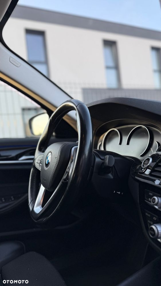 BMW Seria 5 518d - 20