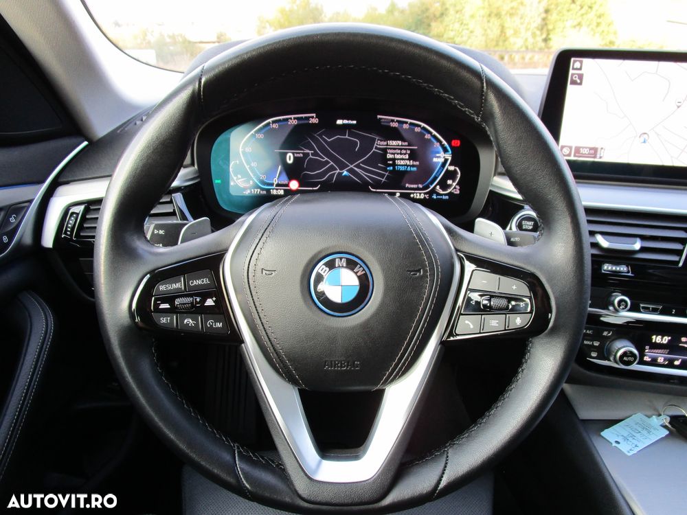 BMW Seria 5 530e xDrive AT PHEV - 26