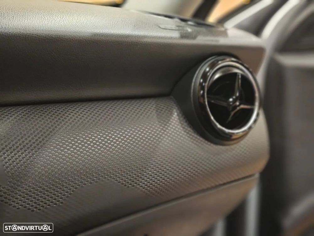 Mercedes-Benz A 180 - 38