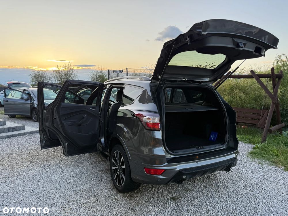 Ford Kuga 2.0 TDCi 4x2 ST-Line - 20