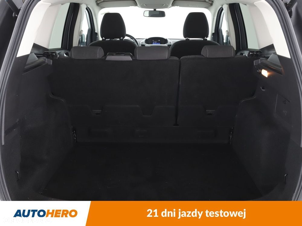 Ford Kuga - 17